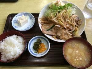 高見食堂