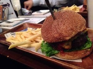 溶岩ダイニング brave