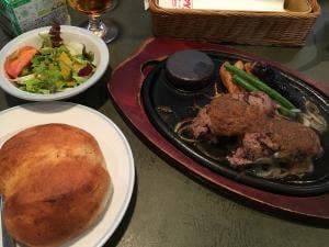 ステーキ・ハンバーグどんさん亭 新宿郷屋敷店