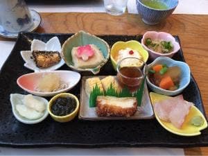 味処 坂