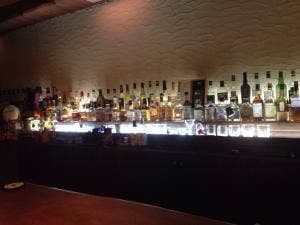 Bar & Dining H.O.E