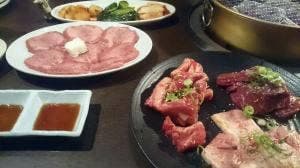 炭火焼肉まん福
