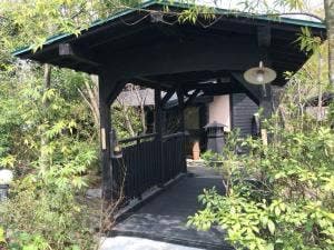 小さな森の食事小屋 秋月