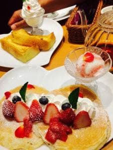 8代 葵カフェ 協和店