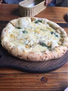 レストラン&ペンション オズ