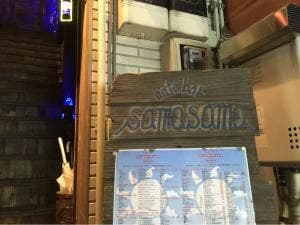 Cafe bar samasama