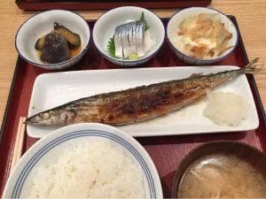 かっぽうぎ 飯野ビル店
