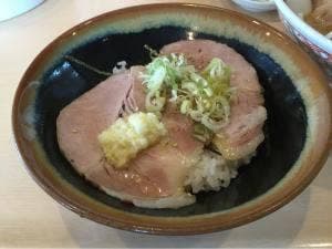 ラーメン めん丸 畑町店
