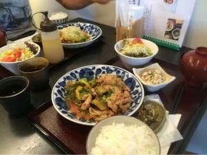 みんなでごはん 穂のさろん