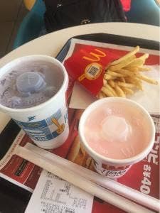 マクドナルド 8号線高月店