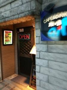 CAFE&DINING BAR aiR