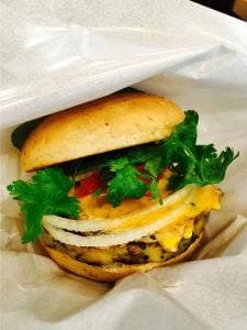 フレッシュネスバーガー 千石駅前店