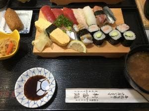 新富鮨 西新橋店