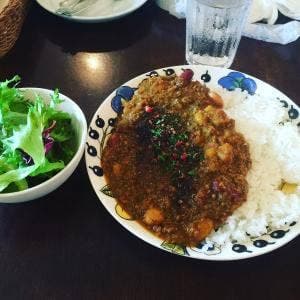 MARGUERITE Cache Cache