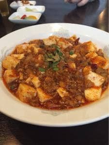 齊華房