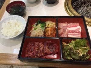 焼肉三千里 花壇街店