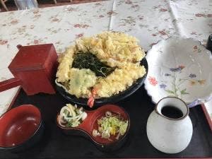 でこぼこ道