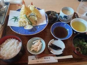たけべ八幡温泉 食事処