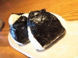 黒おにぎり