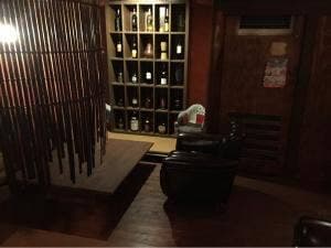 BAR FLAT
