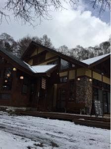 小梨の木の下
