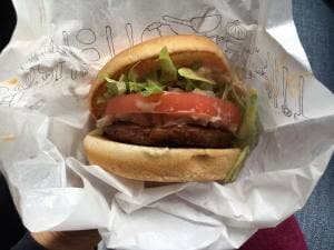 モスバーガー 半田店