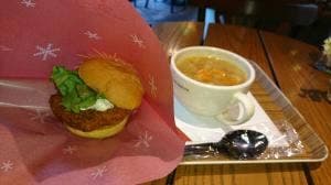 フレッシュネスバーガー 小伝馬町店