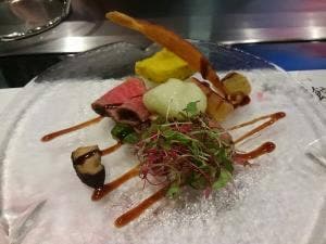 宮崎牛鉄板焼ステーキ みやざき館