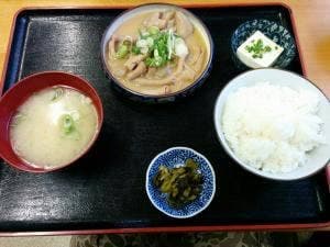 なぽれおん食堂