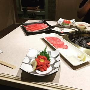 和牛亭仁