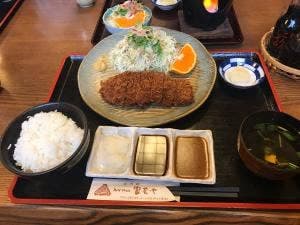 名代とんかつ富美や