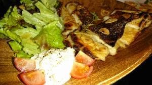 スモーク&ビアバー チアーズ