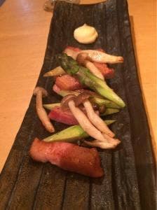 くうや