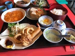 中国菜館 朱紅
