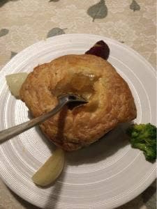 Lake side inn Beehive