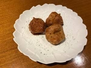トモ クローバー 大久保食堂