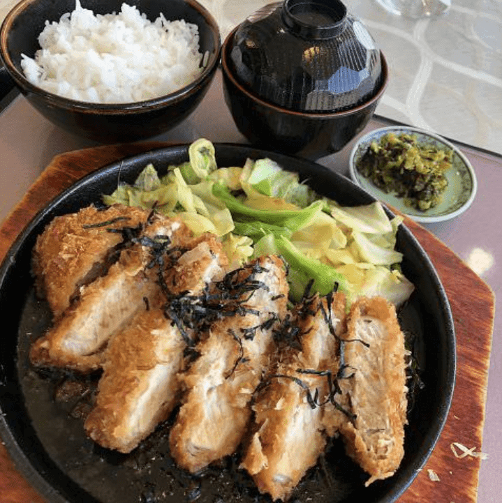 レストラン＆カフェ大楠公