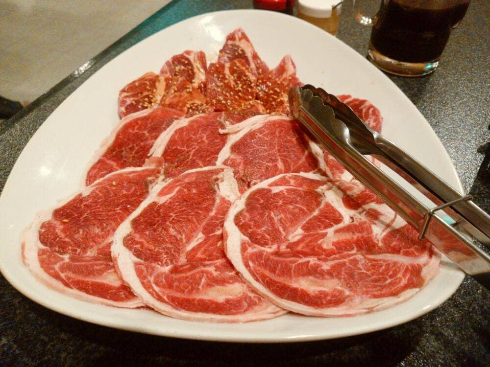 サウスポー・肉のかんべ