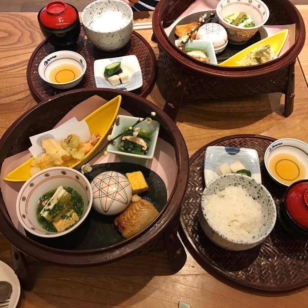 日本料理 川畑