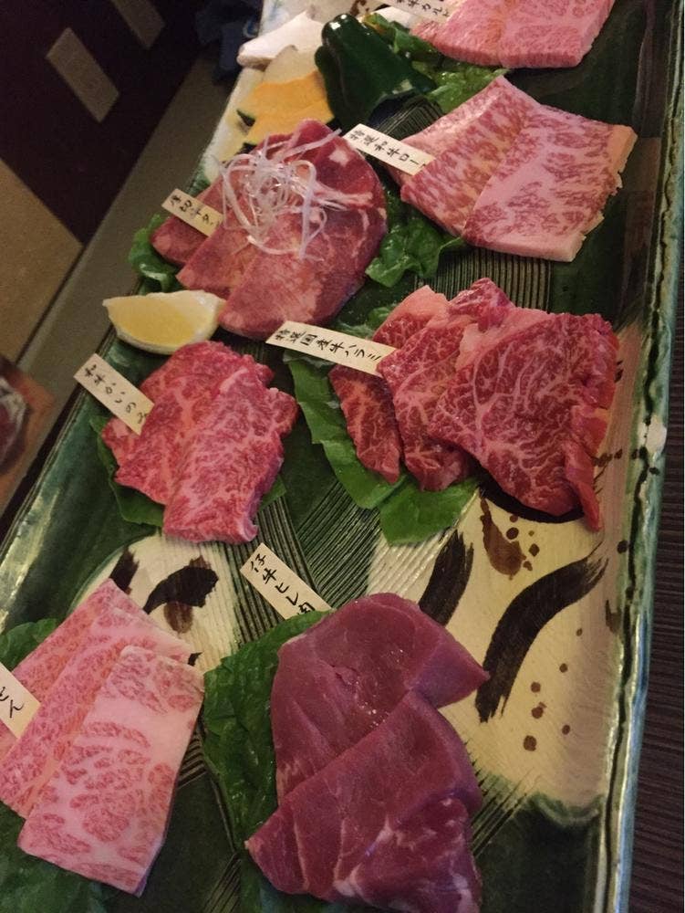 炭火焼肉もざいく レインボー店