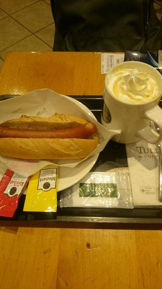 タリーズコーヒー 横浜ワールドポーターズ店