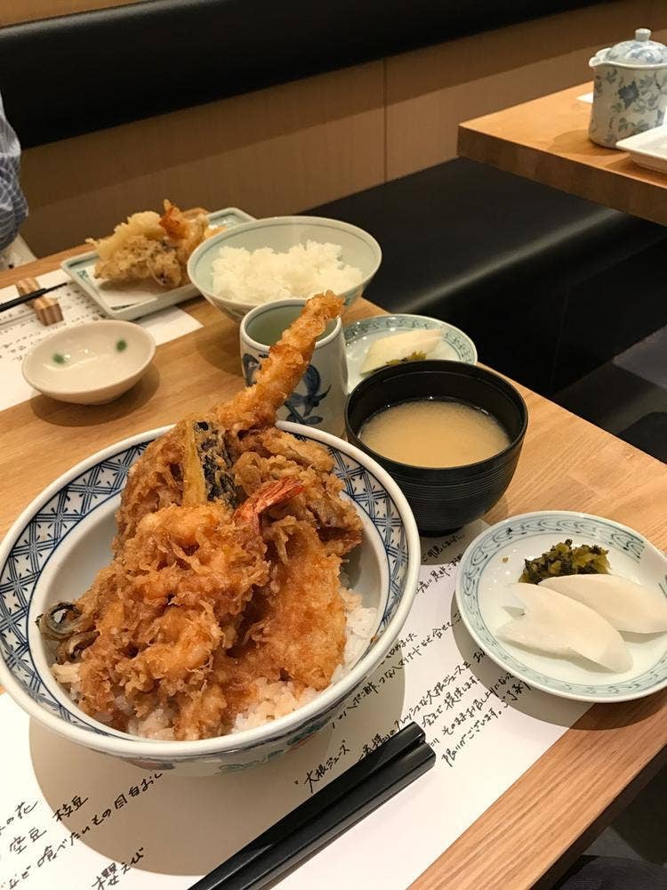 天ぷら新宿つな八なんば店