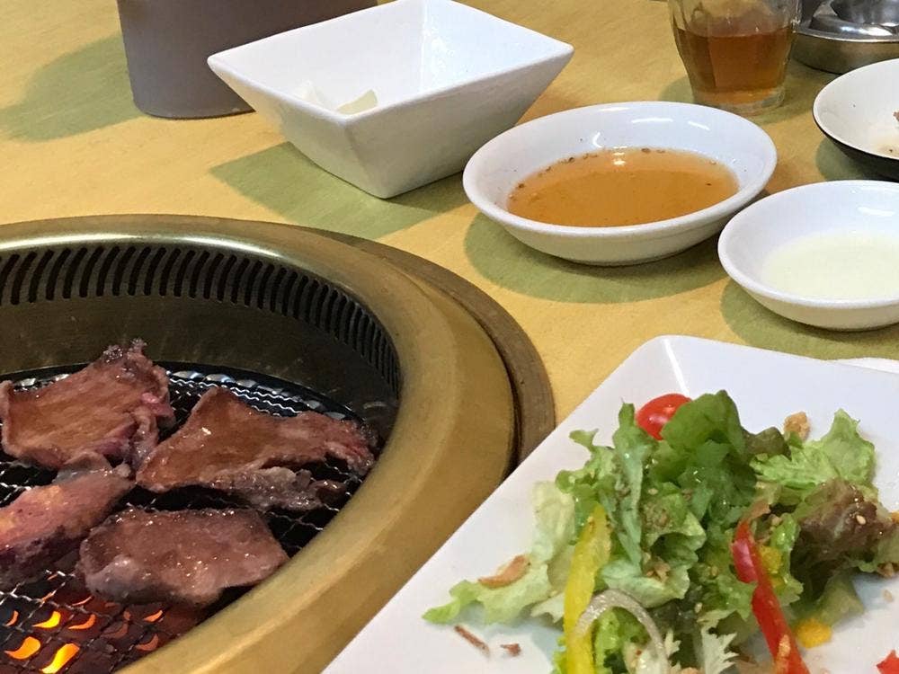 焼肉とらじ