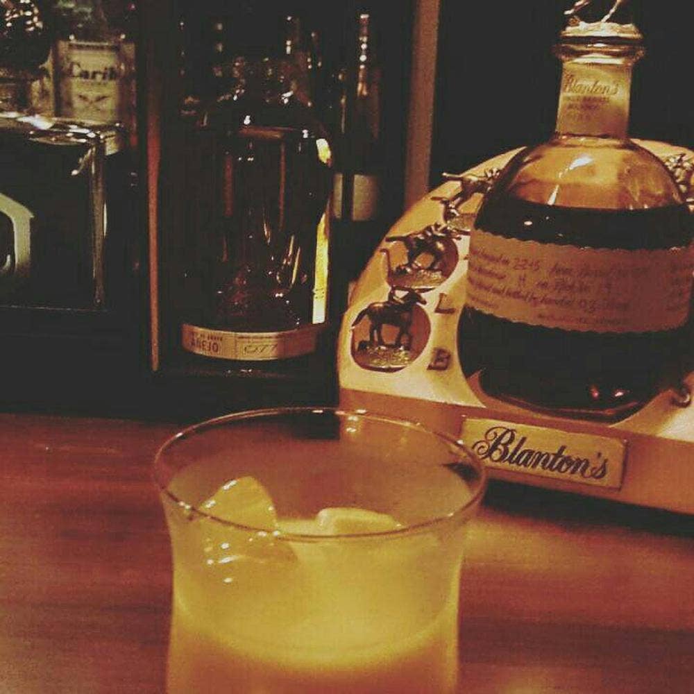 Bar 逆月