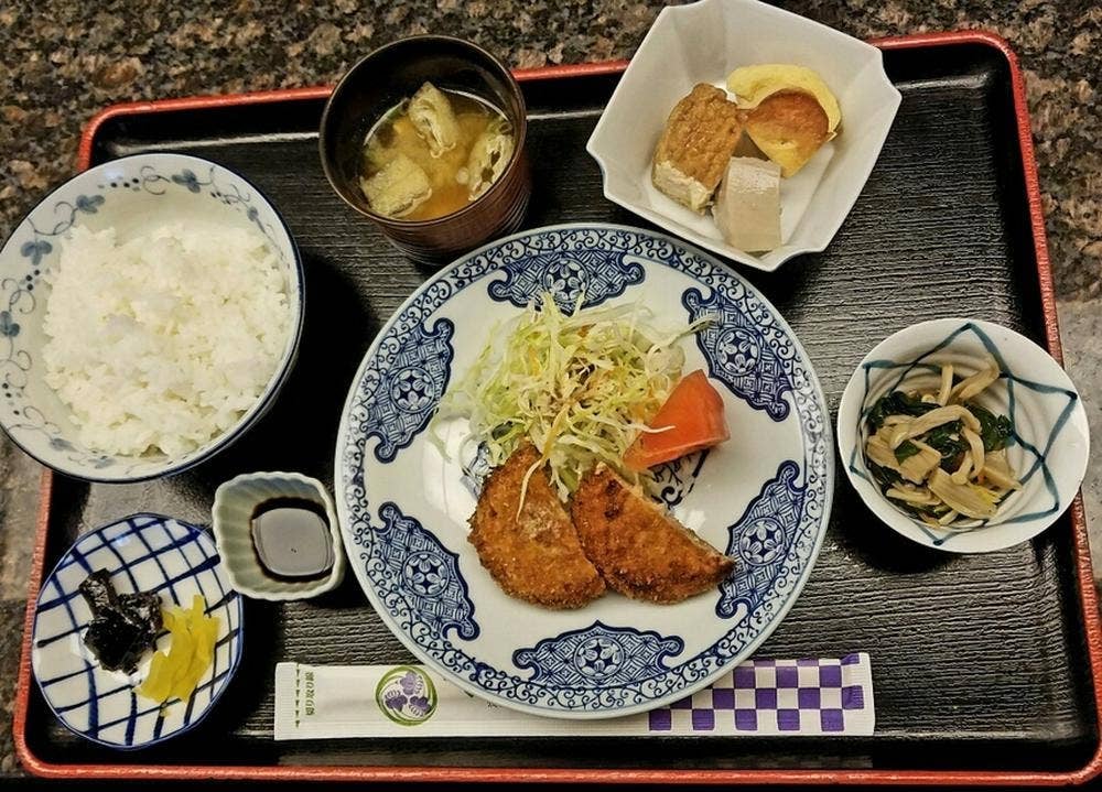 割烹 安土