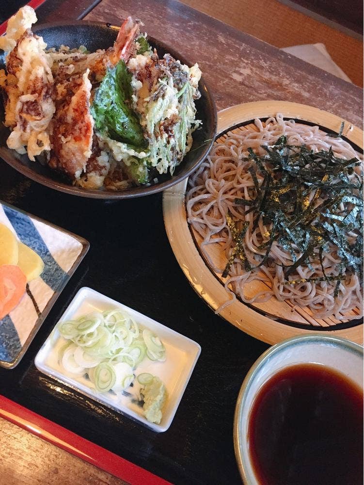 伊豆万