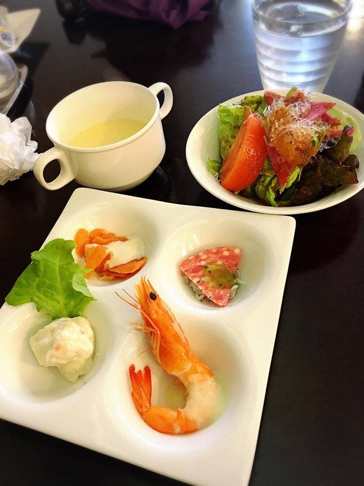 ビストロ セルポア