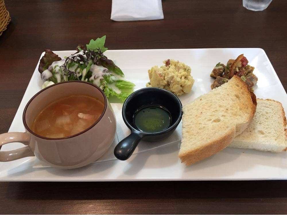 ベーカリーレストラン KOKAGE