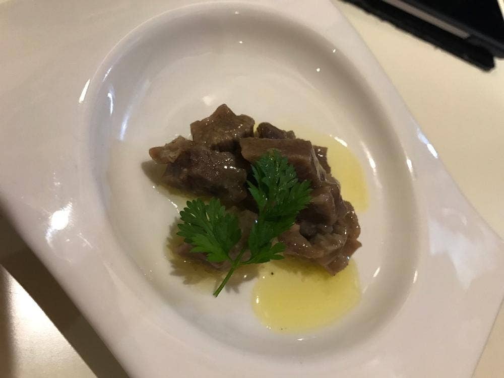 牛タンとワイン WARUTU