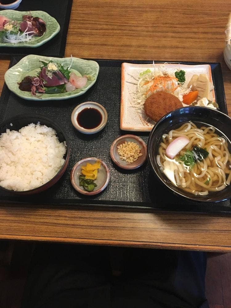 食堂 正起